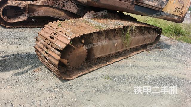 左側(cè)履帶整體?（行走機構(gòu)）