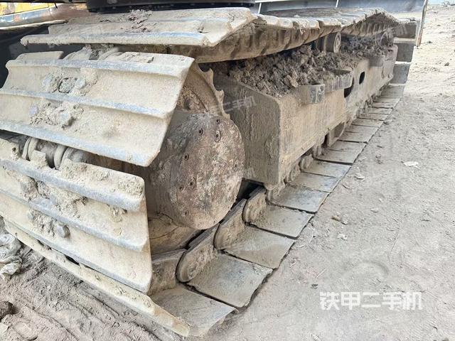 单侧履带整体（整机外观）