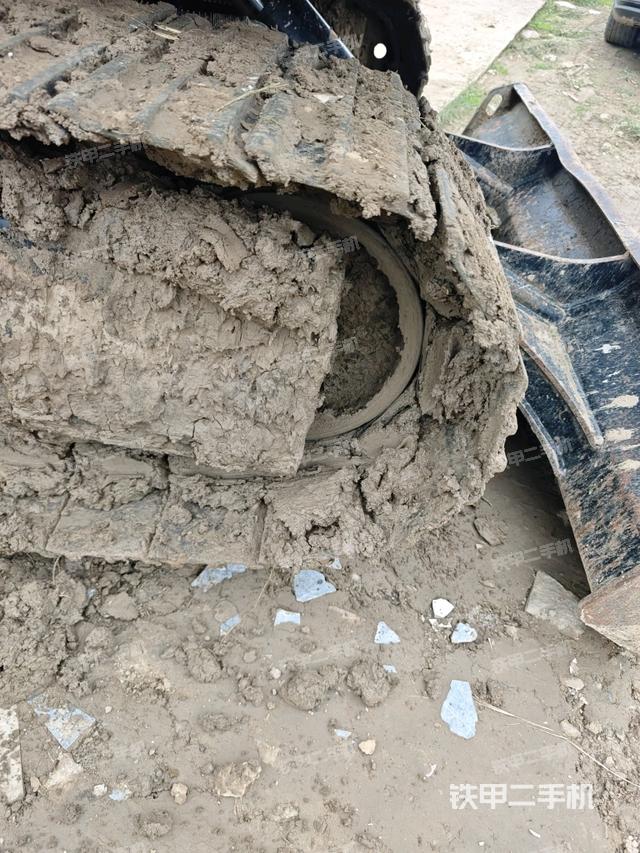 右導(dǎo)向輪（行走機(jī)構(gòu)）