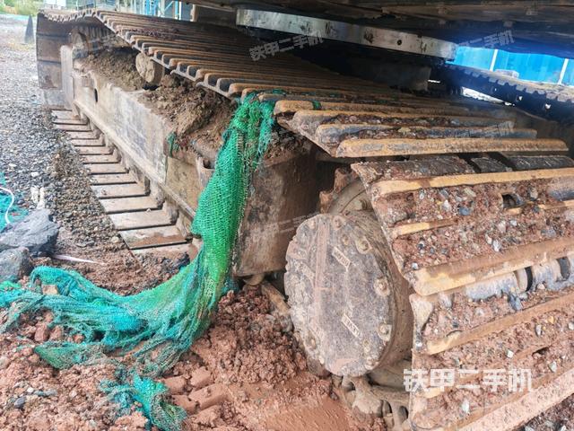 右側(cè)履帶整體（行走機(jī)構(gòu)）