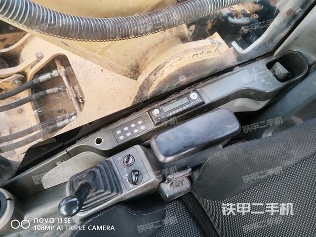 座椅左側(cè)控制臺(tái)/音響/含左手柄（駕駛室部分）