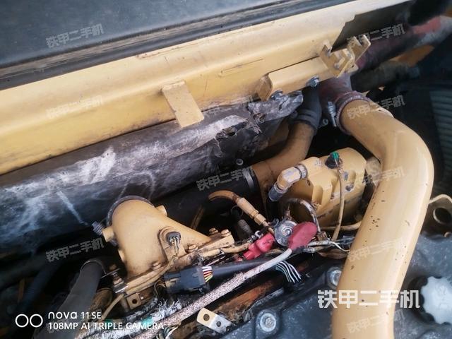 氣門室蓋螺絲特寫（上車部件）