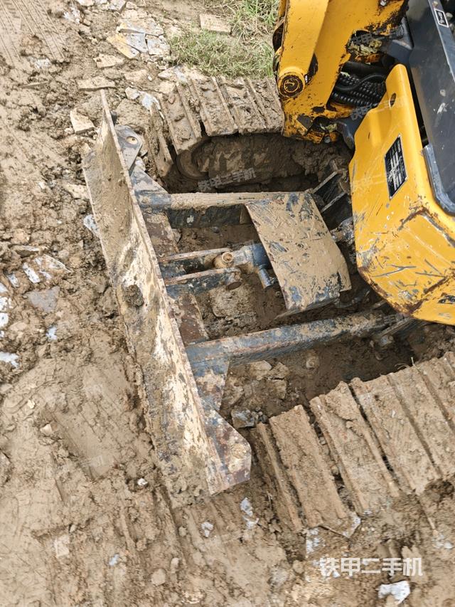 小臂整体左后（工作和回转装置）