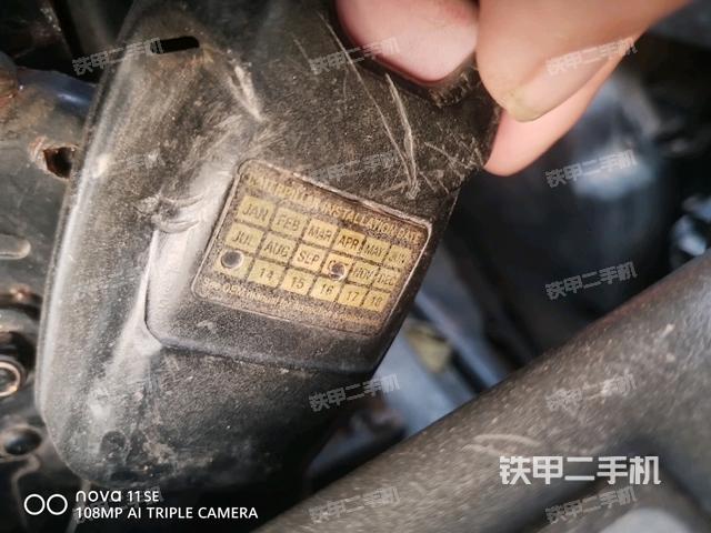 右側(cè)玻璃角標(biāo)（駕駛室部分）