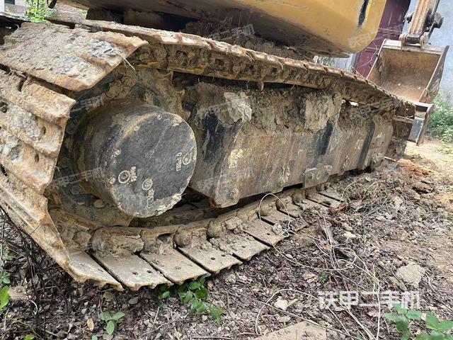 單側(cè)履帶整體（整機(jī)外觀）