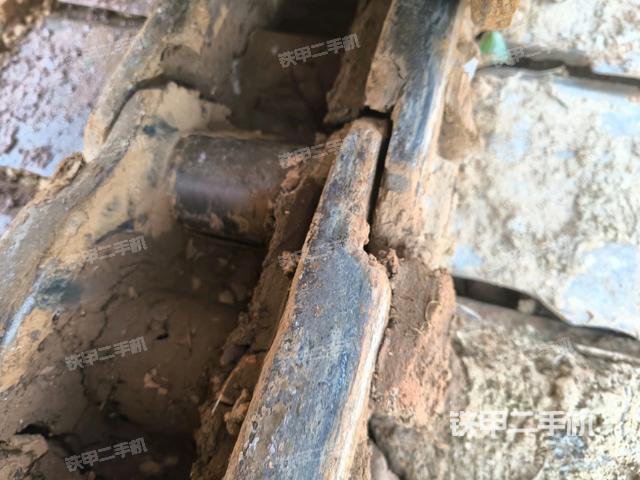 左側(cè)履帶整體?（行走機構(gòu)）