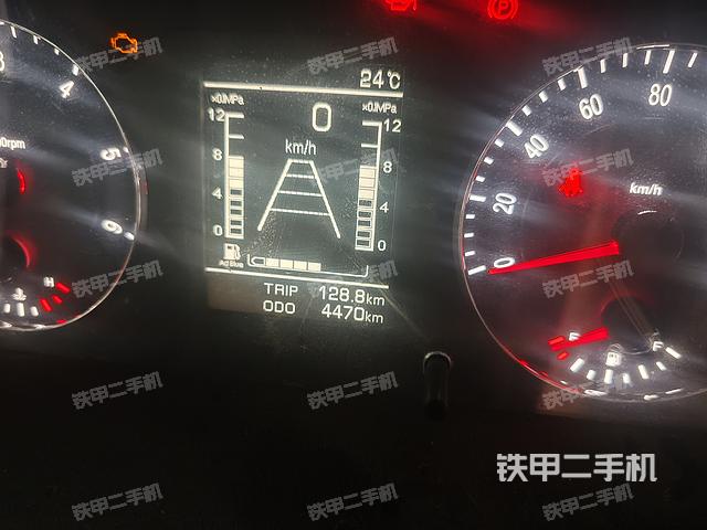 整机右后45°（设备外观及核心部件）