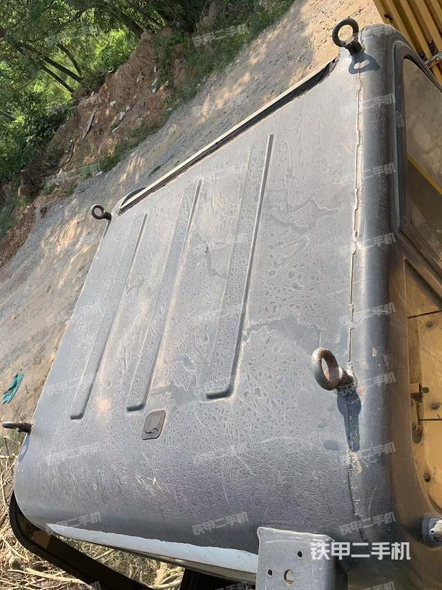 駕駛室頂部（整機(jī)外觀）