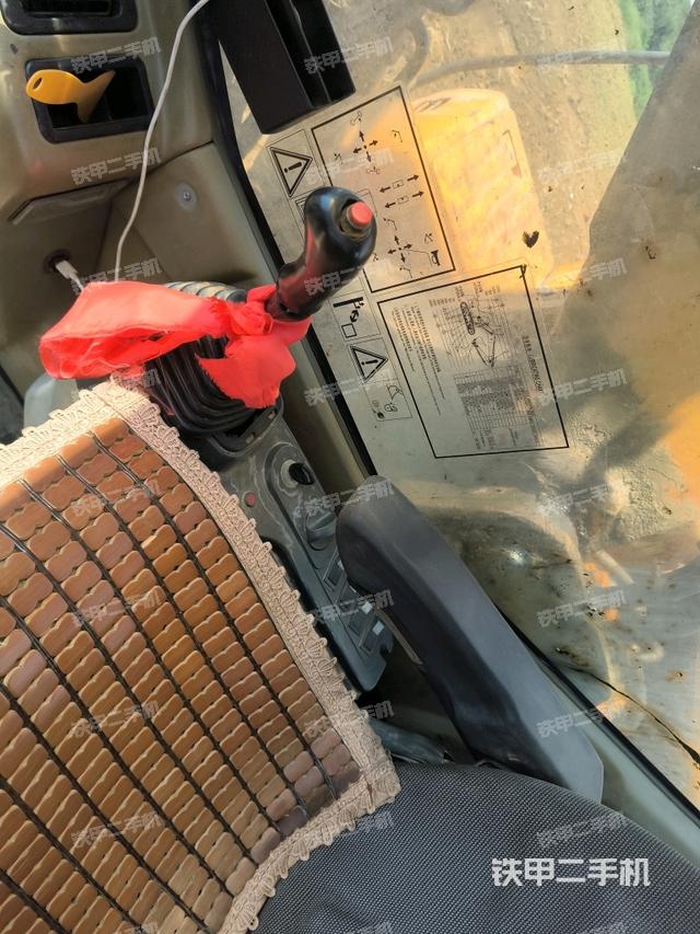 座椅后部（駕駛室部分）