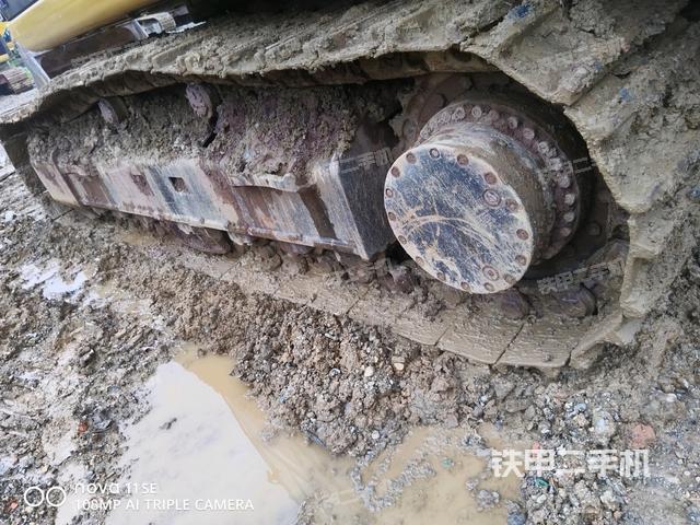 右侧履带整体（行走机构）