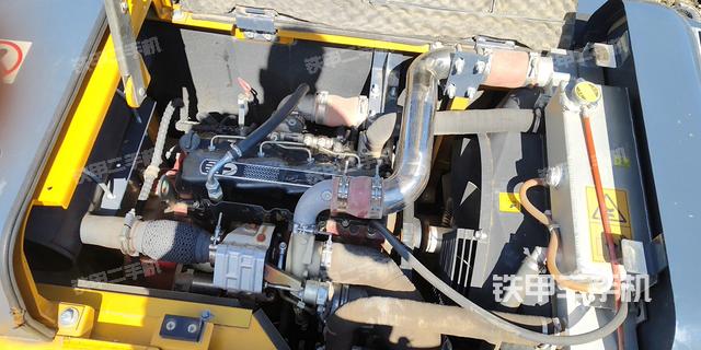 发动机整体俯视（整机外观）