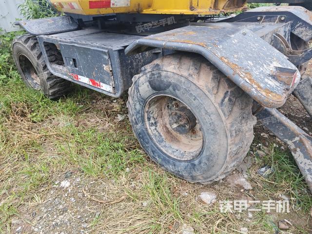 左侧履带整体 （行走机构）