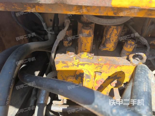 氣門室蓋螺絲特寫（上車部件）