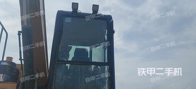 驾驶室整体（整机外观）