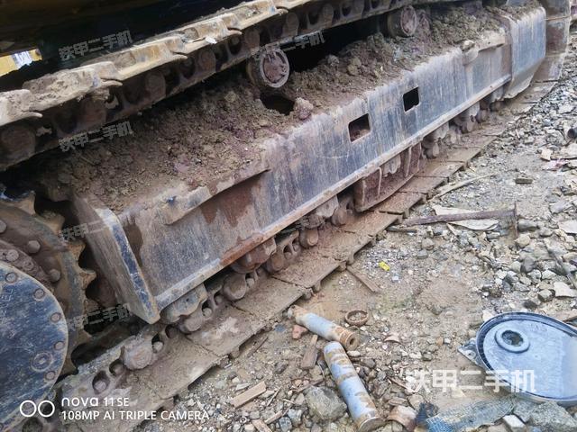 右侧行走马达盖板（行走机构）