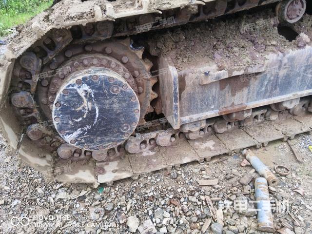 左驱动轮（行走机构）