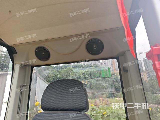 座椅后部（駕駛室部分）