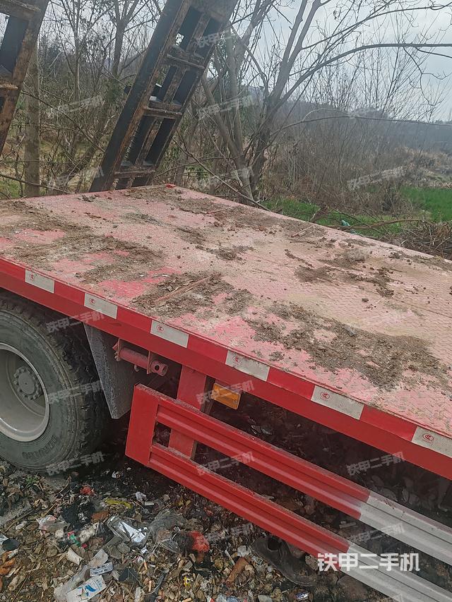 整机右侧（设备外观及核心部件）