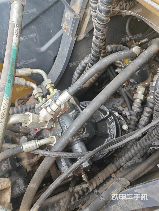 回轉(zhuǎn)馬達(dá)（上車部件）