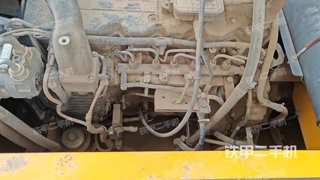 发动机整体俯视(整机外观) 发动机整体俯视(整机外观)