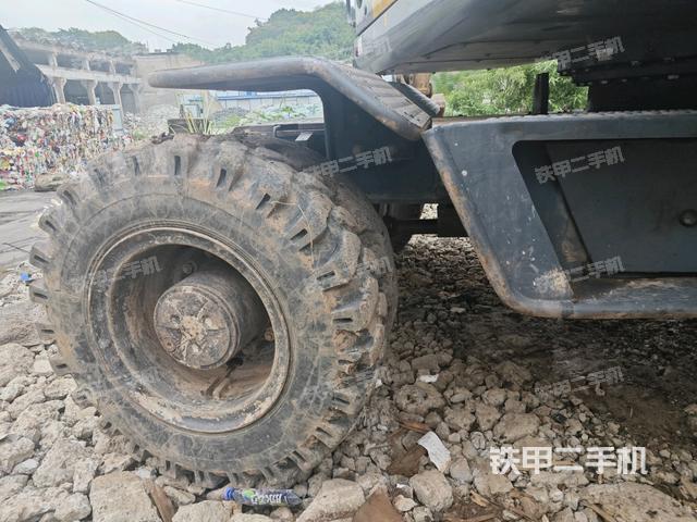 右導(dǎo)向輪（行走機(jī)構(gòu)）