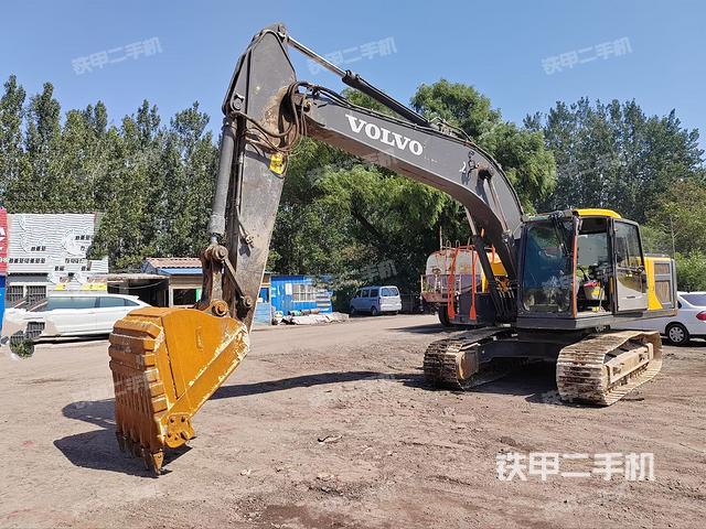 沃尔沃EC200EAG挖掘机