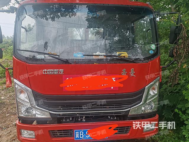 中國重汽4X2平板運(yùn)輸車