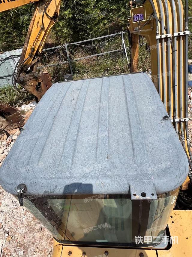 駕駛室頂部（整機(jī)外觀）