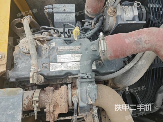 氣門室蓋螺絲特寫（上車部件）