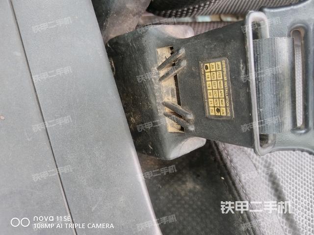 座椅后部（驾驶室部分）