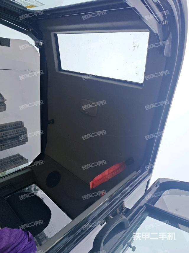 頂棚整體（駕駛室部分）