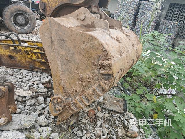 鏟斗45度（工作和回轉(zhuǎn)裝置）