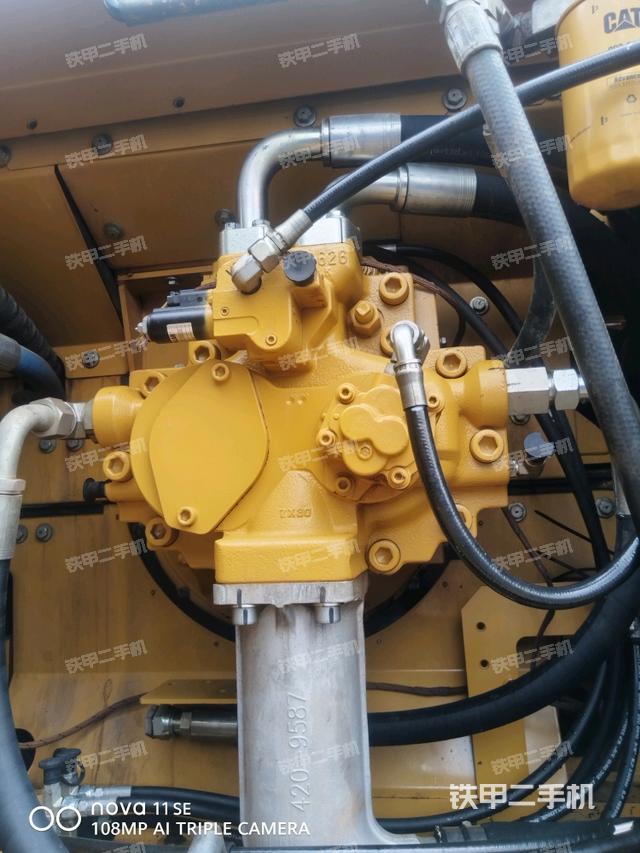 液压泵斜45 左（大件舱室）