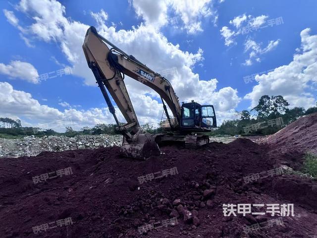三一重工SY305C挖掘機