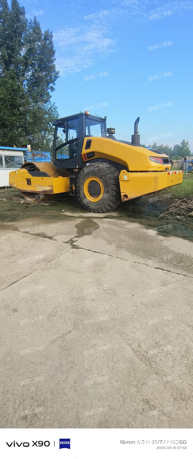 整机右后45°（设备外观及核心部件）