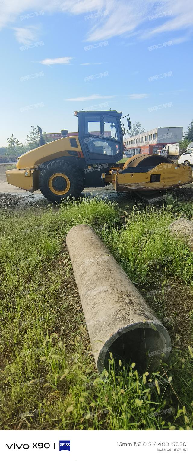 整机右侧（设备外观及核心部件）