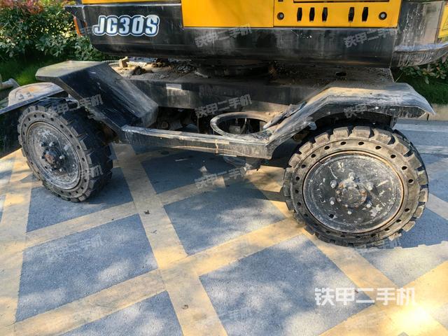 左侧履带整体 （行走机构）