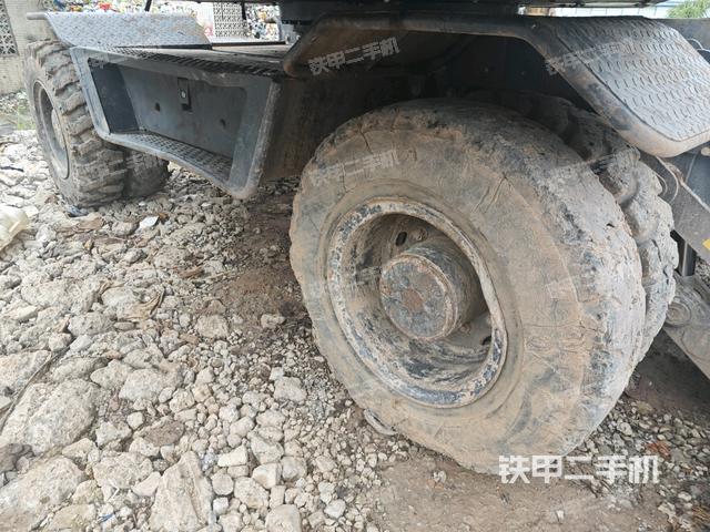 右側(cè)履帶整體（行走機(jī)構(gòu)）