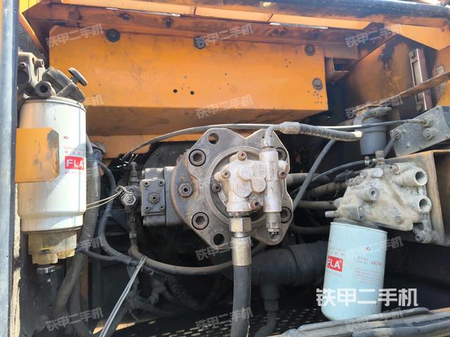 液壓泵斜45?左（大件艙室）