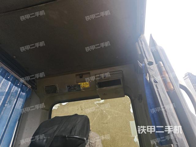 座椅后部（驾驶室部分）