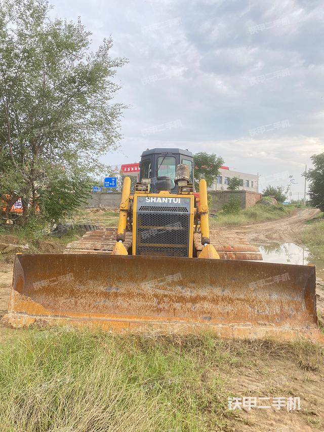 整机右侧（设备外观及核心部件）