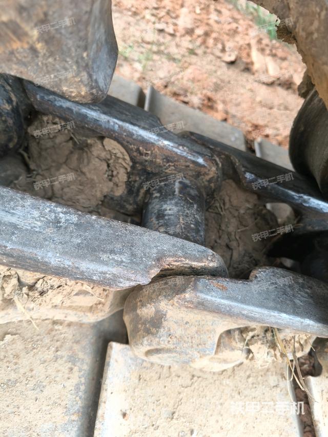 右側(cè)履帶整體（行走機構(gòu)）