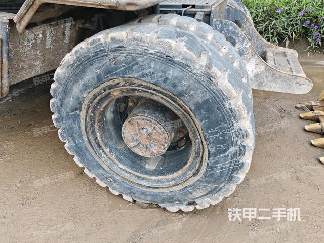 左導(dǎo)向輪（行走機構(gòu)）