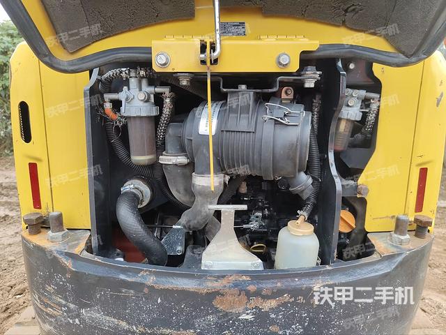 發(fā)動(dòng)機(jī)整體俯視（整機(jī)外觀）