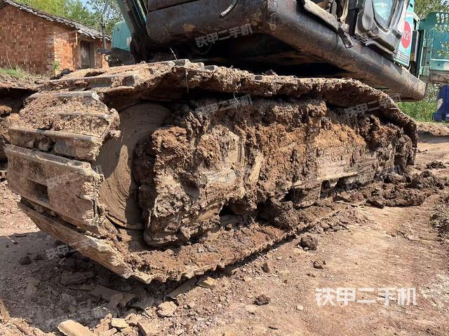 單側(cè)履帶整體（整機(jī)外觀）