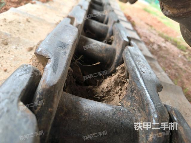 左側(cè)履帶整體?（行走機構(gòu)）