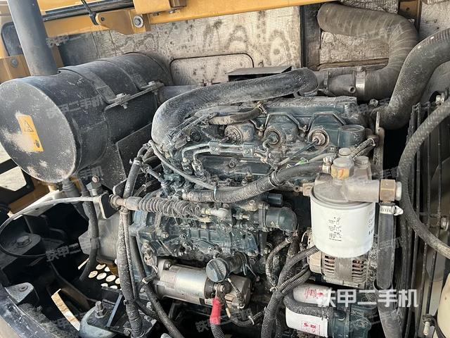 发动机整体俯视（整机外观）