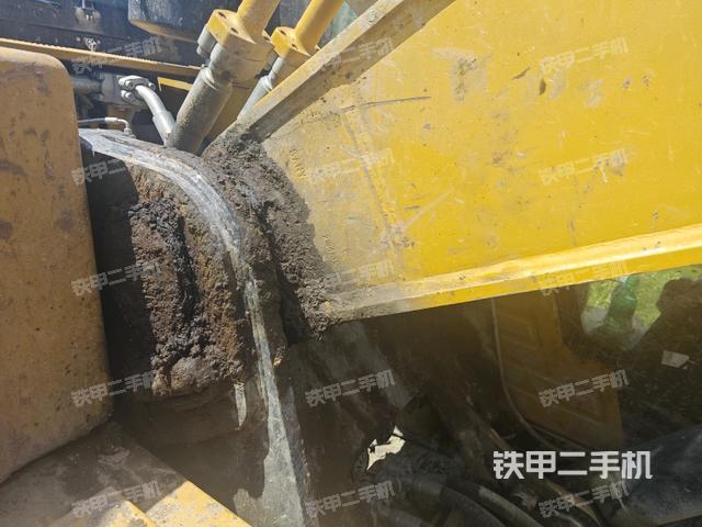 大臂根部 斜视（工作和回转装置）