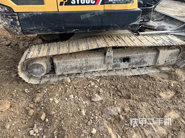 单侧履带整体（整机外观）