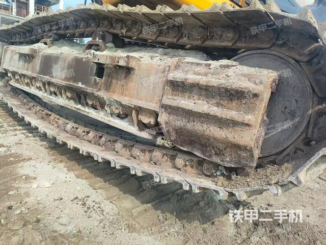 单侧履带整体（整机外观）